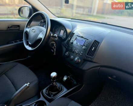 Хендай i30 2009 в Борисполе на Automoto.ua Черный Хендай i30, объемом двигателя 1.6 л и пробегом 229 тыс. км за 7000 $, фото 36 на Automoto.ua