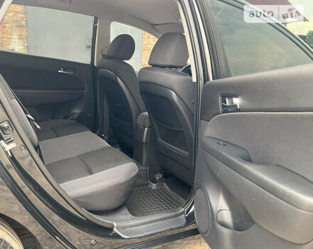 Чорний Хендай i30, об'ємом двигуна 1.59 л та пробігом 247 тис. км за 6250 $, фото 37 на Automoto.ua