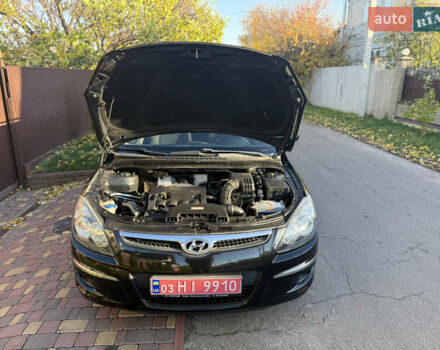 Хендай i30 2009 в Борисполе на Automoto.ua Черный Хендай i30, объемом двигателя 1.6 л и пробегом 229 тыс. км за 7000 $, фото 50 на Automoto.ua