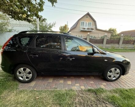 Хендай i30 2009 в Борисполе на Automoto.ua Черный Хендай i30, объемом двигателя 1.6 л и пробегом 229 тыс. км за 6700 $, фото 6 на Automoto.ua