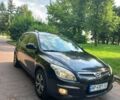Черный Хендай i30, объемом двигателя 1.58 л и пробегом 203 тыс. км за 5700 $, фото 4 на Automoto.ua