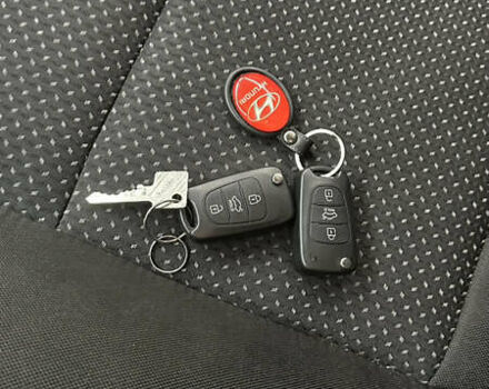 Черный Хендай i30, объемом двигателя 1.58 л и пробегом 243 тыс. км за 5500 $, фото 25 на Automoto.ua