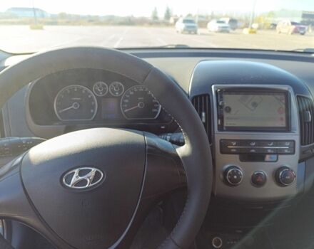 Черный Хендай i30, объемом двигателя 1.4 л и пробегом 237 тыс. км за 5600 $, фото 4 на Automoto.ua