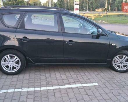 Черный Хендай i30, объемом двигателя 1.59 л и пробегом 245 тыс. км за 6990 $, фото 10 на Automoto.ua