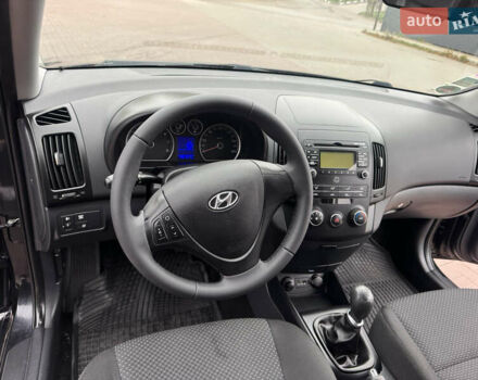Черный Хендай i30, объемом двигателя 0 л и пробегом 149 тыс. км за 5899 $, фото 21 на Automoto.ua