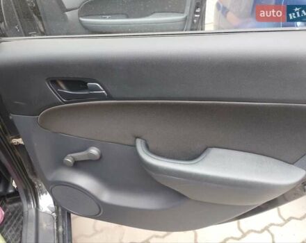 Черный Хендай i30, объемом двигателя 1.58 л и пробегом 190 тыс. км за 7100 $, фото 6 на Automoto.ua