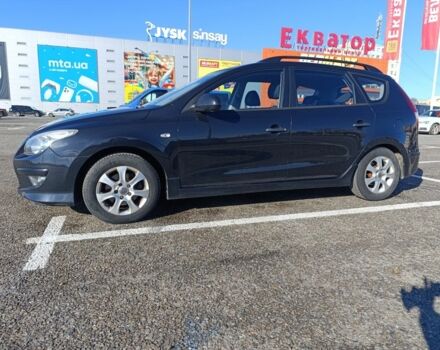 Черный Хендай i30, объемом двигателя 1.4 л и пробегом 237 тыс. км за 5600 $, фото 2 на Automoto.ua