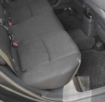 Черный Хендай i30, объемом двигателя 1.6 л и пробегом 241 тыс. км за 6400 $, фото 8 на Automoto.ua