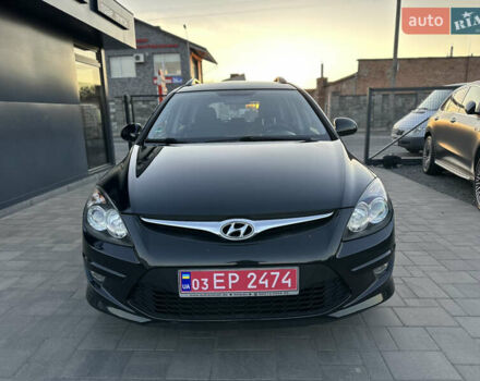 Черный Хендай i30, объемом двигателя 1.4 л и пробегом 162 тыс. км за 6450 $, фото 5 на Automoto.ua