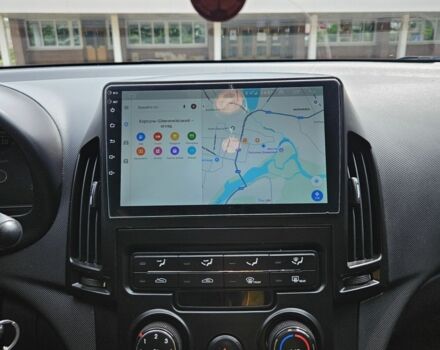Черный Хендай i30, объемом двигателя 1.4 л и пробегом 157 тыс. км за 6700 $, фото 10 на Automoto.ua