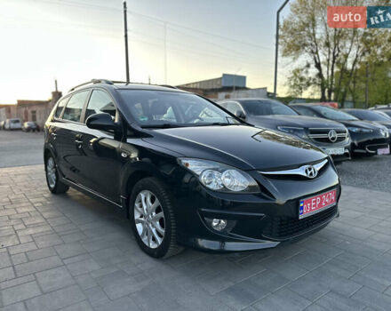 Черный Хендай i30, объемом двигателя 1.4 л и пробегом 162 тыс. км за 6450 $, фото 8 на Automoto.ua