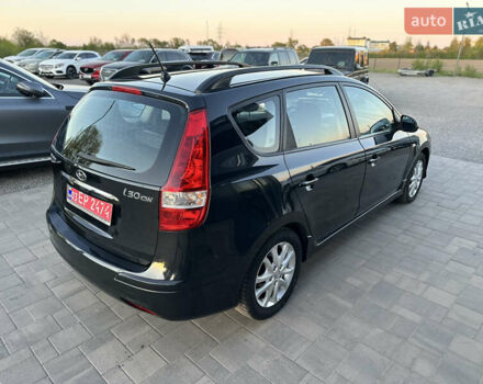 Черный Хендай i30, объемом двигателя 1.4 л и пробегом 162 тыс. км за 6450 $, фото 11 на Automoto.ua