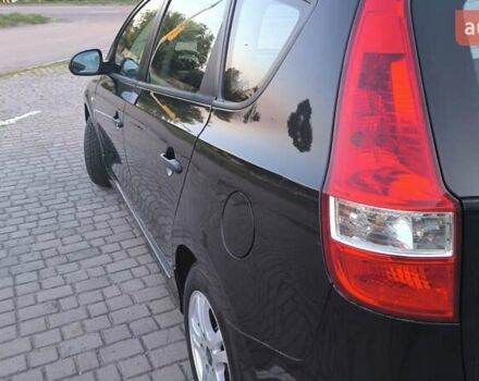 Черный Хендай i30, объемом двигателя 1.59 л и пробегом 245 тыс. км за 6990 $, фото 12 на Automoto.ua