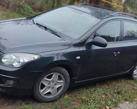 Черный Хендай i30, объемом двигателя 1.4 л и пробегом 216 тыс. км за 5650 $, фото 6 на Automoto.ua