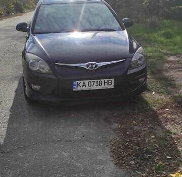 Черный Хендай i30, объемом двигателя 1.6 л и пробегом 241 тыс. км за 6400 $, фото 1 на Automoto.ua