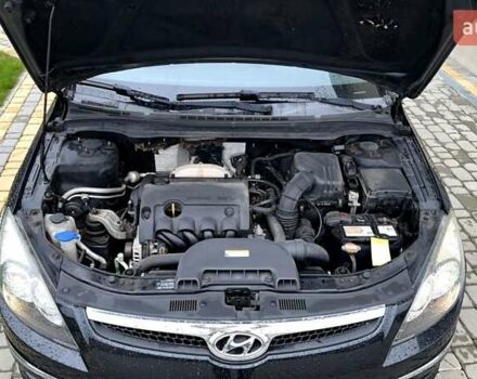 Черный Хендай i30, объемом двигателя 1.4 л и пробегом 145 тыс. км за 5999 $, фото 18 на Automoto.ua