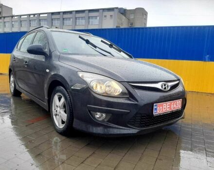 Черный Хендай i30, объемом двигателя 1.6 л и пробегом 219 тыс. км за 6300 $, фото 1 на Automoto.ua