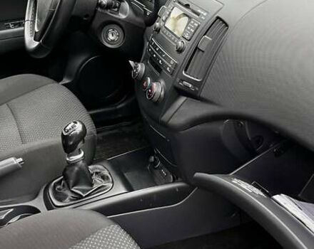 Хендай i30 2010 в Смеле на Automoto.ua Черный Хендай i30, объемом двигателя 1.58 л и пробегом 229 тыс. км за 6900 $, фото 34 на Automoto.ua