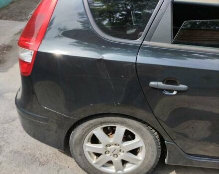 Чорний Хендай i30, об'ємом двигуна 1.4 л та пробігом 176 тис. км за 5700 $, фото 2 на Automoto.ua