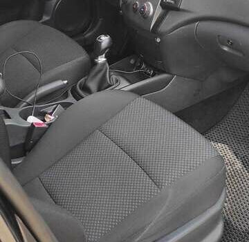 Черный Хендай i30, объемом двигателя 1.6 л и пробегом 241 тыс. км за 6400 $, фото 7 на Automoto.ua