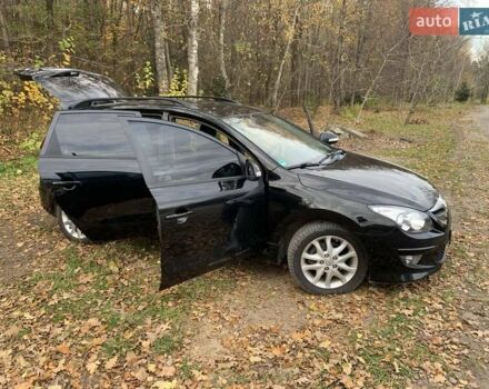 Черный Хендай i30, объемом двигателя 1.58 л и пробегом 235 тыс. км за 6700 $, фото 11 на Automoto.ua