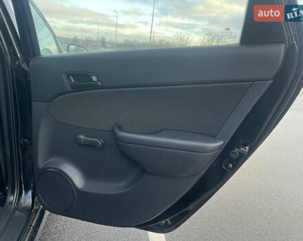 Черный Хендай i30, объемом двигателя 1.6 л и пробегом 186 тыс. км за 8900 $, фото 15 на Automoto.ua