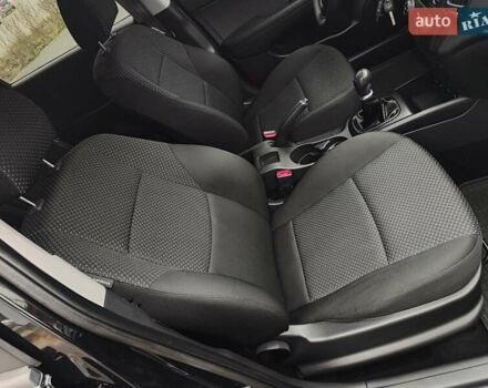Черный Хендай i30, объемом двигателя 1.59 л и пробегом 72 тыс. км за 8500 $, фото 39 на Automoto.ua