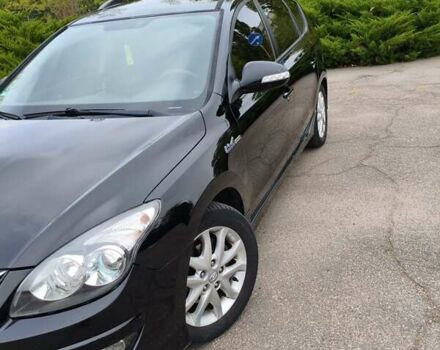 Черный Хендай i30, объемом двигателя 1.4 л и пробегом 137 тыс. км за 7500 $, фото 8 на Automoto.ua