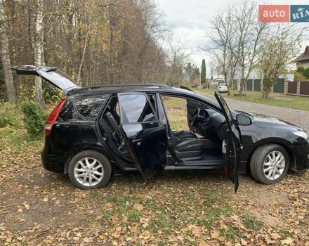 Черный Хендай i30, объемом двигателя 1.58 л и пробегом 235 тыс. км за 6700 $, фото 10 на Automoto.ua