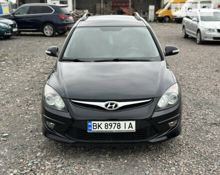 Чорний Хендай i30, об'ємом двигуна 1.6 л та пробігом 177 тис. км за 7200 $, фото 4 на Automoto.ua