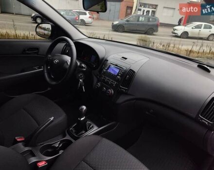 Черный Хендай i30, объемом двигателя 1.59 л и пробегом 72 тыс. км за 8500 $, фото 38 на Automoto.ua