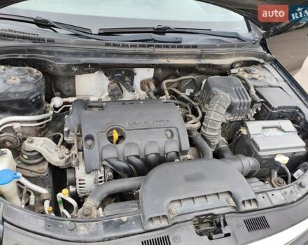 Черный Хендай i30, объемом двигателя 1.4 л и пробегом 137 тыс. км за 7500 $, фото 41 на Automoto.ua
