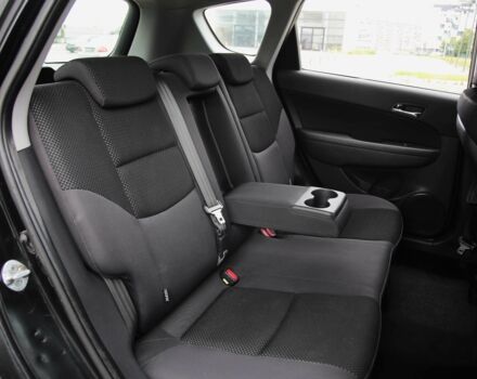 Чорний Хендай i30, об'ємом двигуна 1.6 л та пробігом 177 тис. км за 8300 $, фото 8 на Automoto.ua