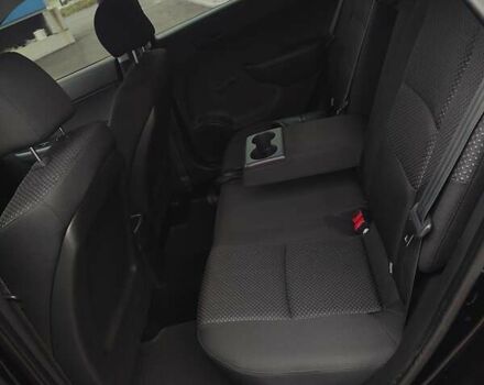 Черный Хендай i30, объемом двигателя 1.59 л и пробегом 72 тыс. км за 8500 $, фото 35 на Automoto.ua