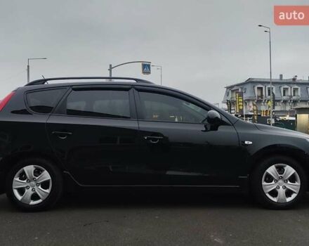 Черный Хендай i30, объемом двигателя 1.59 л и пробегом 72 тыс. км за 8500 $, фото 6 на Automoto.ua