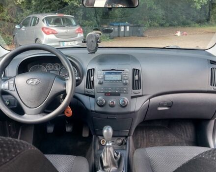 Чорний Хендай i30, об'ємом двигуна 1.4 л та пробігом 222 тис. км за 5800 $, фото 3 на Automoto.ua