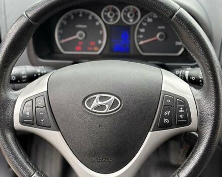 Черный Хендай i30, объемом двигателя 1.4 л и пробегом 137 тыс. км за 7500 $, фото 29 на Automoto.ua