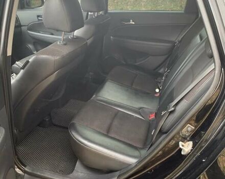 Черный Хендай i30, объемом двигателя 1.58 л и пробегом 235 тыс. км за 6700 $, фото 5 на Automoto.ua