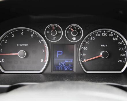Чорний Хендай i30, об'ємом двигуна 1.6 л та пробігом 177 тис. км за 8300 $, фото 12 на Automoto.ua