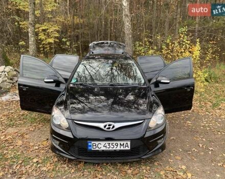 Черный Хендай i30, объемом двигателя 1.58 л и пробегом 235 тыс. км за 6700 $, фото 13 на Automoto.ua