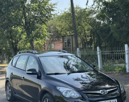 Черный Хендай i30, объемом двигателя 1.58 л и пробегом 241 тыс. км за 6999 $, фото 2 на Automoto.ua