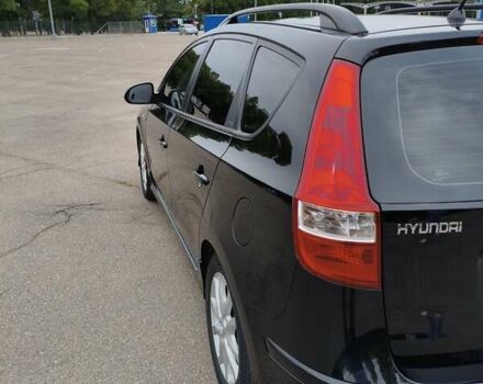 Черный Хендай i30, объемом двигателя 1.4 л и пробегом 137 тыс. км за 7500 $, фото 2 на Automoto.ua