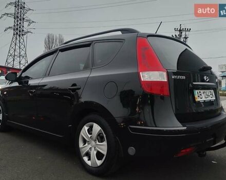 Черный Хендай i30, объемом двигателя 1.59 л и пробегом 72 тыс. км за 8500 $, фото 3 на Automoto.ua
