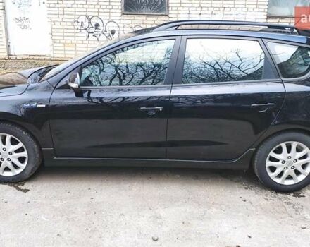 Черный Хендай i30, объемом двигателя 1.4 л и пробегом 275 тыс. км за 6000 $, фото 16 на Automoto.ua
