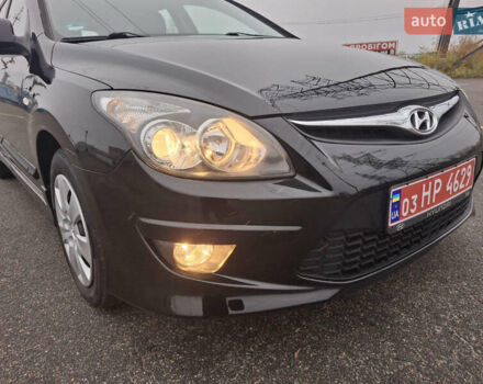 Чорний Хендай i30, об'ємом двигуна 1.4 л та пробігом 209 тис. км за 6850 $, фото 16 на Automoto.ua