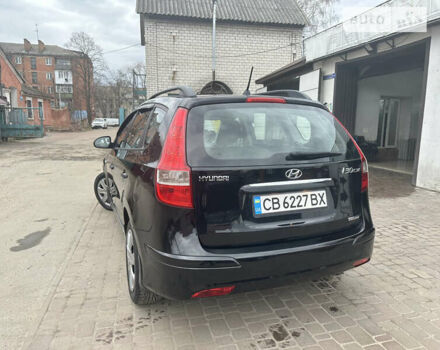 Чорний Хендай i30, об'ємом двигуна 1.58 л та пробігом 175 тис. км за 7500 $, фото 15 на Automoto.ua