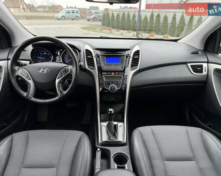 Чорний Хендай i30, об'ємом двигуна 1.6 л та пробігом 202 тис. км за 12500 $, фото 16 на Automoto.ua