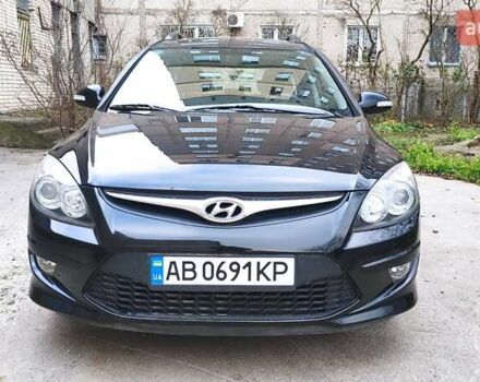 Черный Хендай i30, объемом двигателя 1.4 л и пробегом 275 тыс. км за 6000 $, фото 1 на Automoto.ua