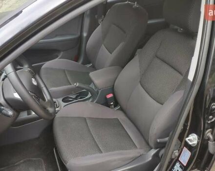 Черный Хендай i30, объемом двигателя 1.4 л и пробегом 275 тыс. км за 6000 $, фото 29 на Automoto.ua