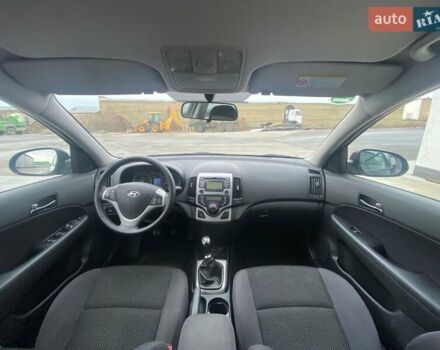 Хендай i30 2012 в Виннице на Automoto.ua Черный Хендай i30, объемом двигателя 1.4 л и пробегом 275 тыс. км за 6100 $, фото 35 на Automoto.ua